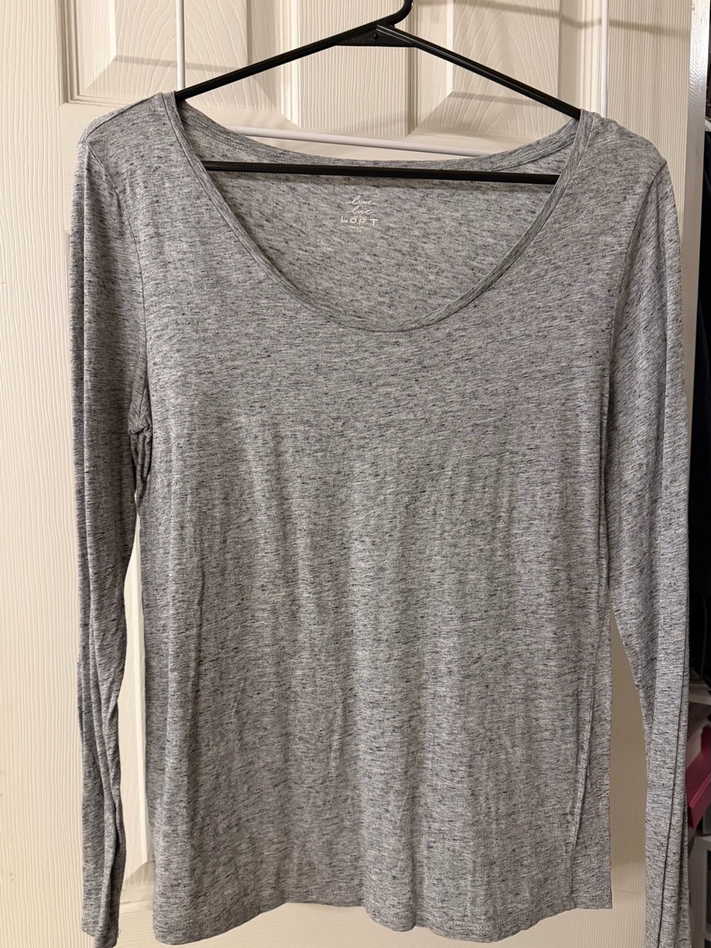 LOFT Gray Scoop Neck Long Sleeve Tee